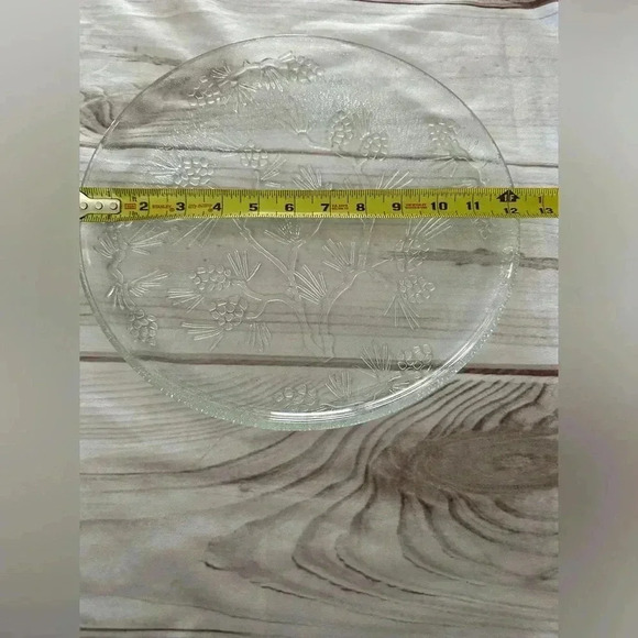 Tiara Glass Serving Platter Ponderosa Pine - Picture 2 of 2